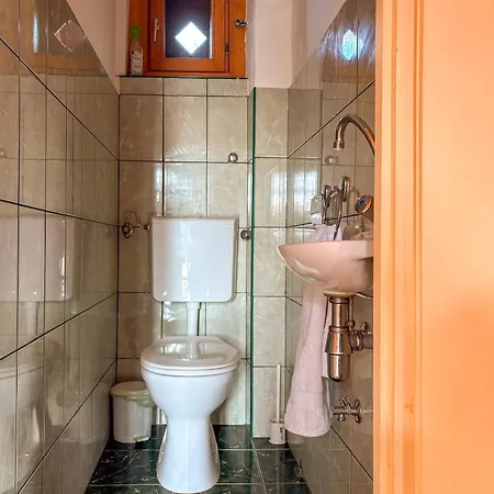 Mediterran Rezidencia Jobb Also זמראדי